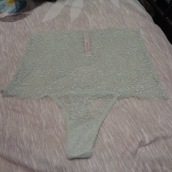 VICTORIA'S Secret High Waisted High Rise Lace Thong Green Panties Size Medium - Picture 3 of 11